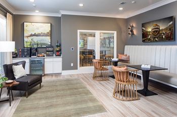 Convenient cyber cafe with coffee bar